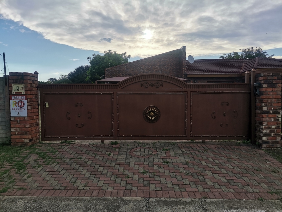 3 Bedroom Property for Sale in Senekal Free State
